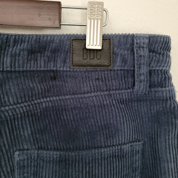 BDG Mom High Rise corduroy pants - Picture 3 of 9